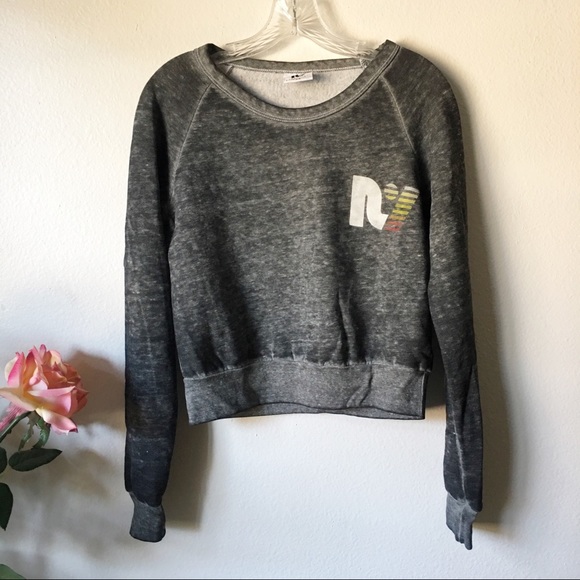 Rebel yell Sweater - Picture 1 of 5